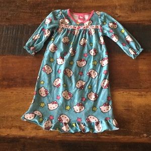 Hello Kitty 3T winter nightgown